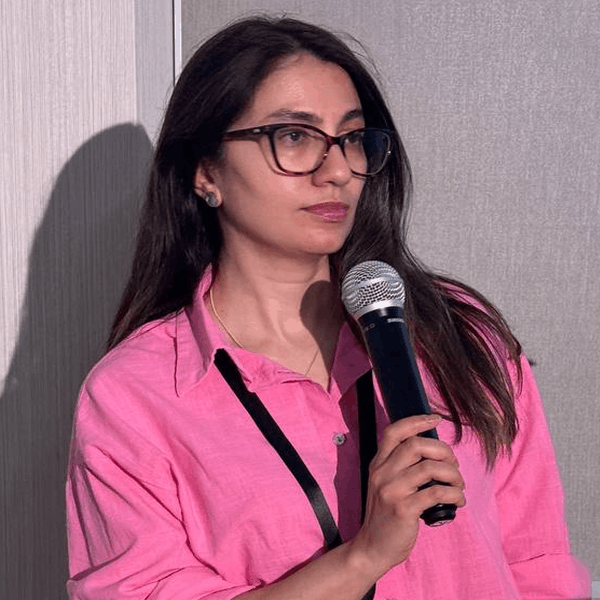 Карина Сулейманова